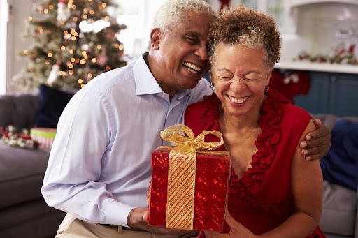 Benefits of a 55+ Community During the Holiday Season