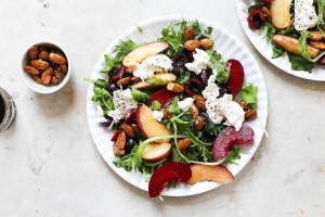 Top 5 Best Salads To Take To A Community Gathering