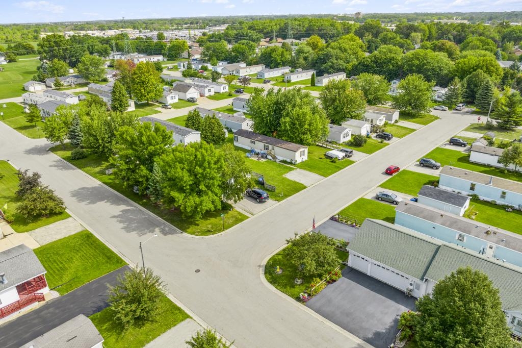 Bridgeview Gardens, Neenah,  WI