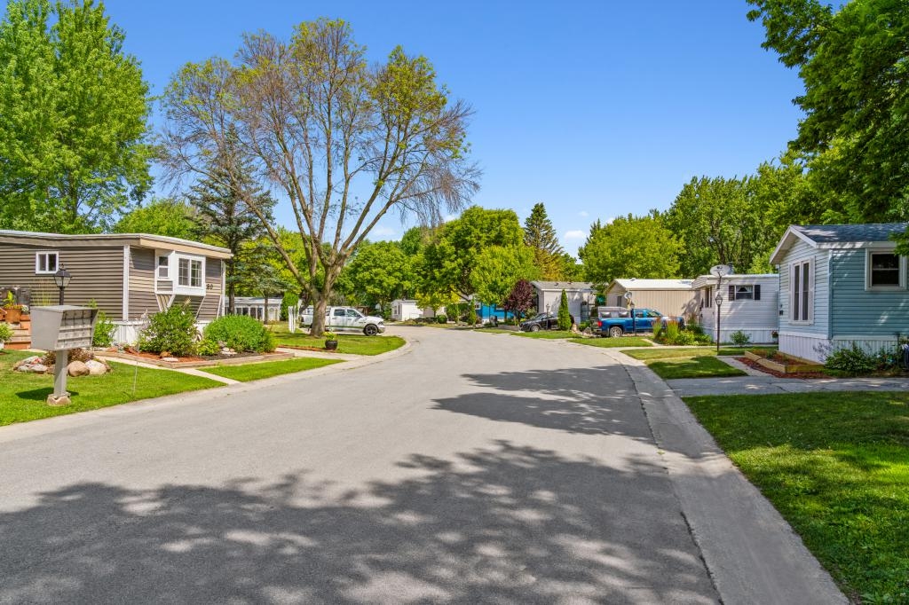 Dutch Harbor, Little Chute, WI