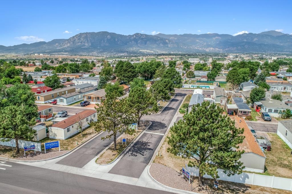 Lamplighter, Colorado Springs, CO