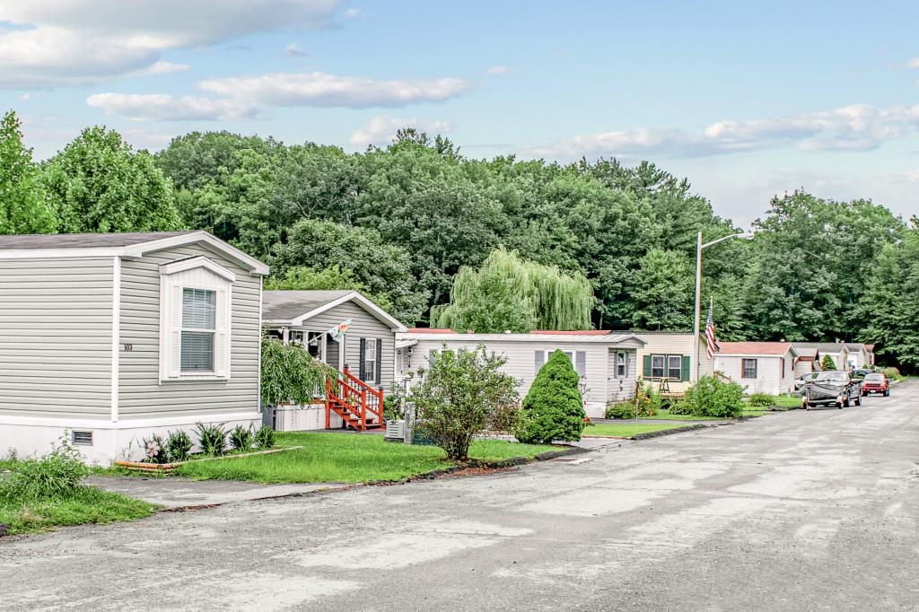 New Twin Lakes Village, Bloomingburg, NY