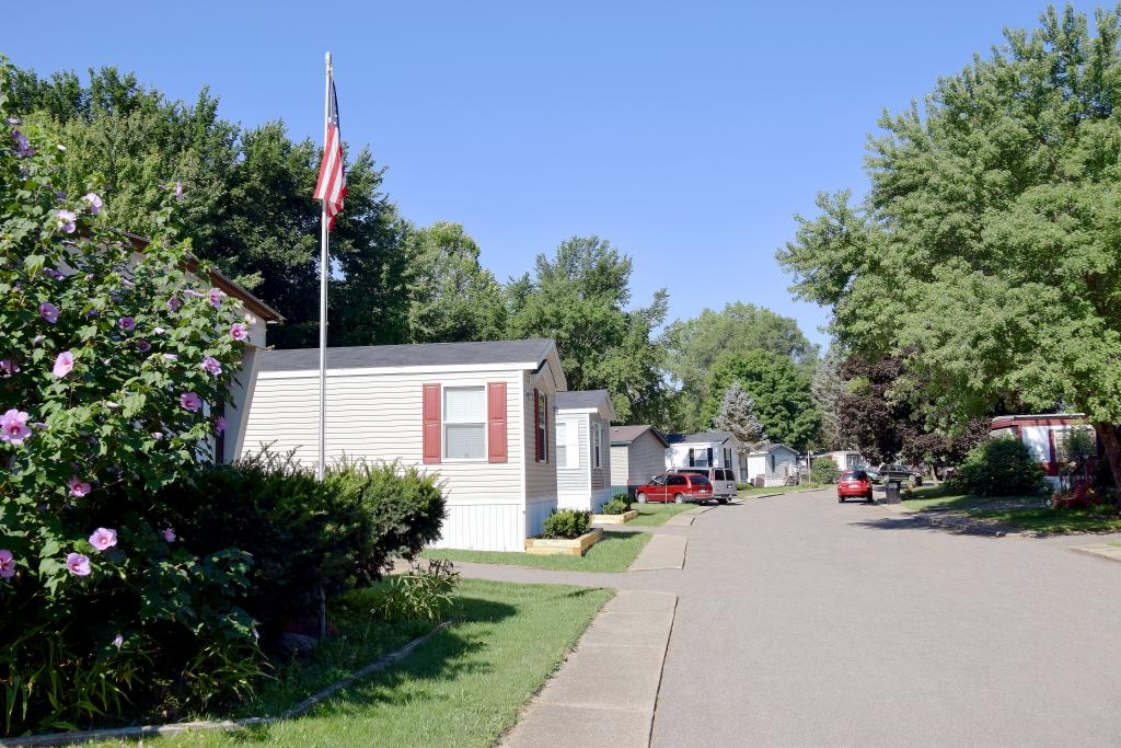 South Lyon Woods, South Lyon, MI