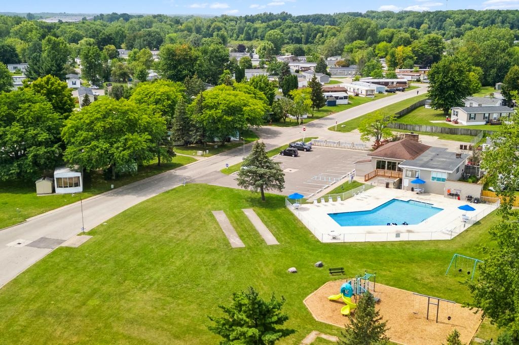 Appletree Estates, Walker, MI