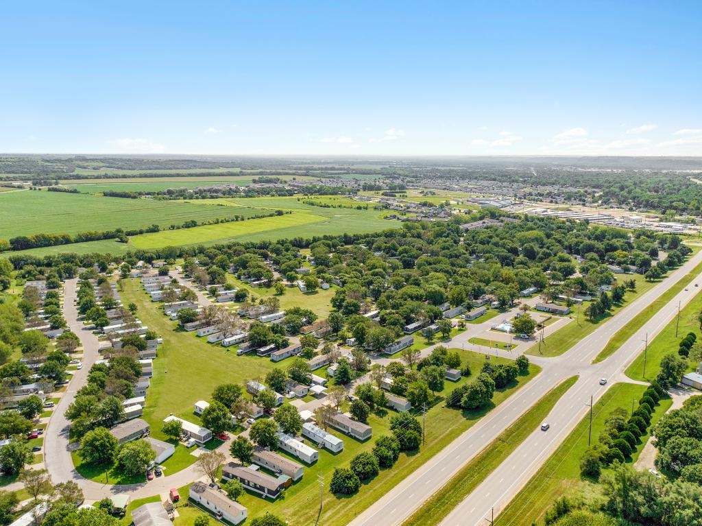 Colonial Gardens, Manhattan, KS