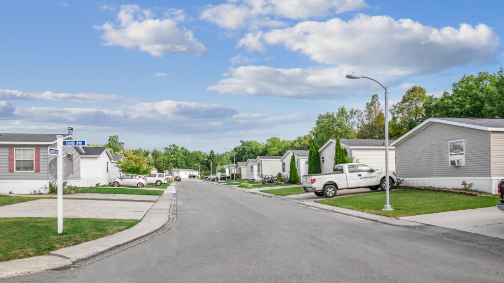 Discover the Best Manufactured Home Communities near Ann Arbor - Orchard%20Grove%20community%20in%20Ann%20Arbor%20MI