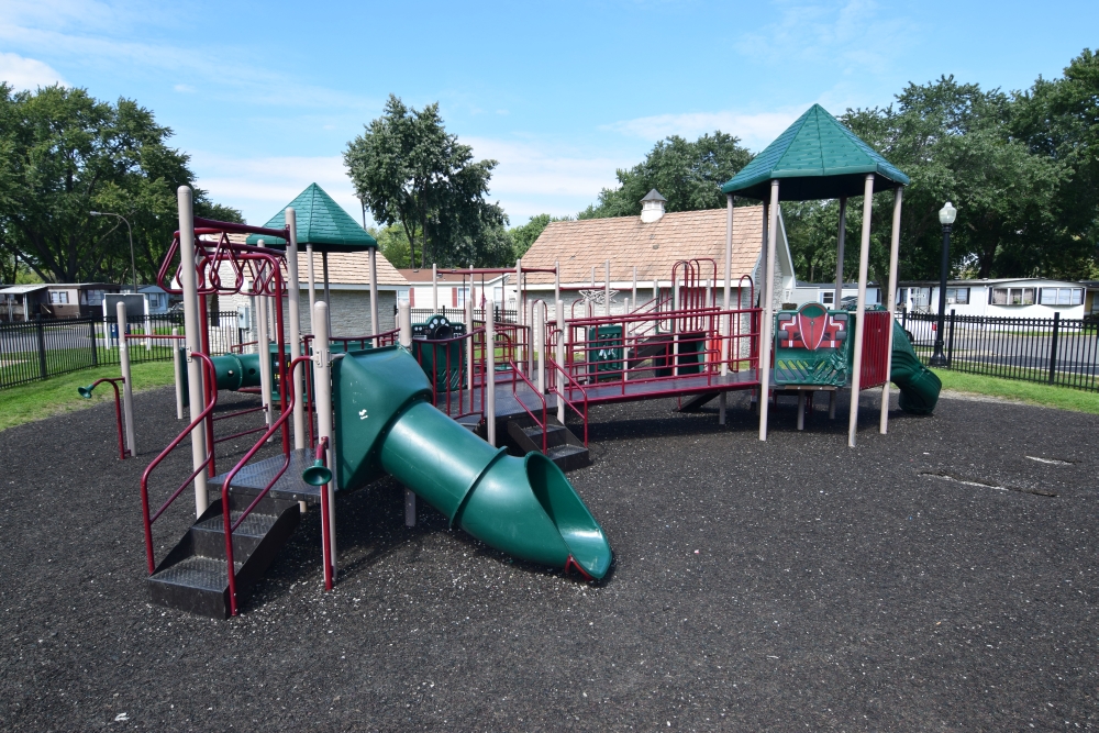 Discover Affordable Living: Manufactured Home Community in Chicago - 119-7