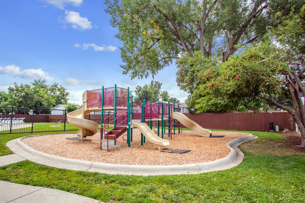 Find the Best Manufactured Home Community for You Near Denver - Wikiup%20playground%20in%20Henderson%20CO