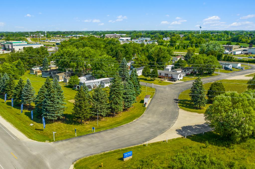 Find the Best Manufactured Home Community for You Near Fond du Lac - Green%20Meadows%20community%20aerial%20view%20in%20North%20Fond%20du%20Lac%20WI