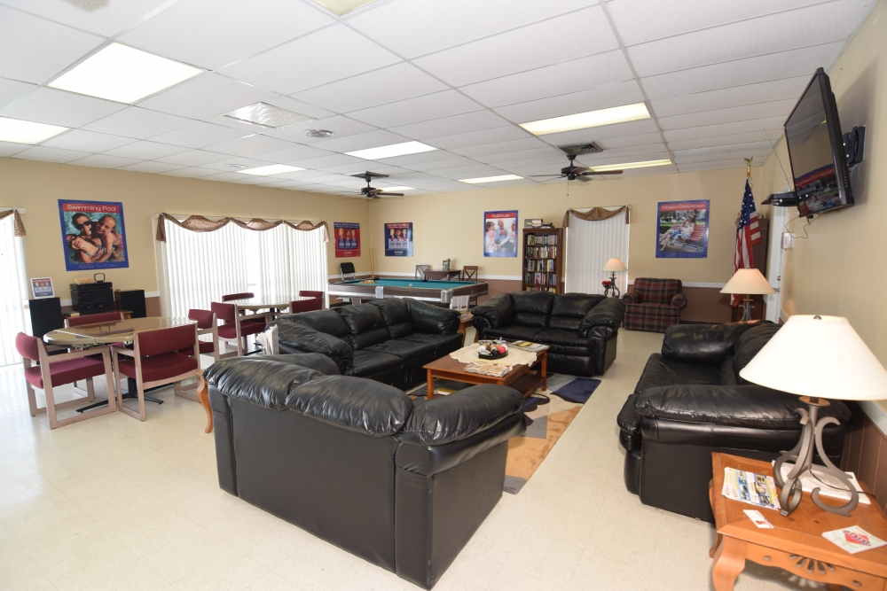 Havenwood manufactured home community clubhouse in Pompano Beach FL