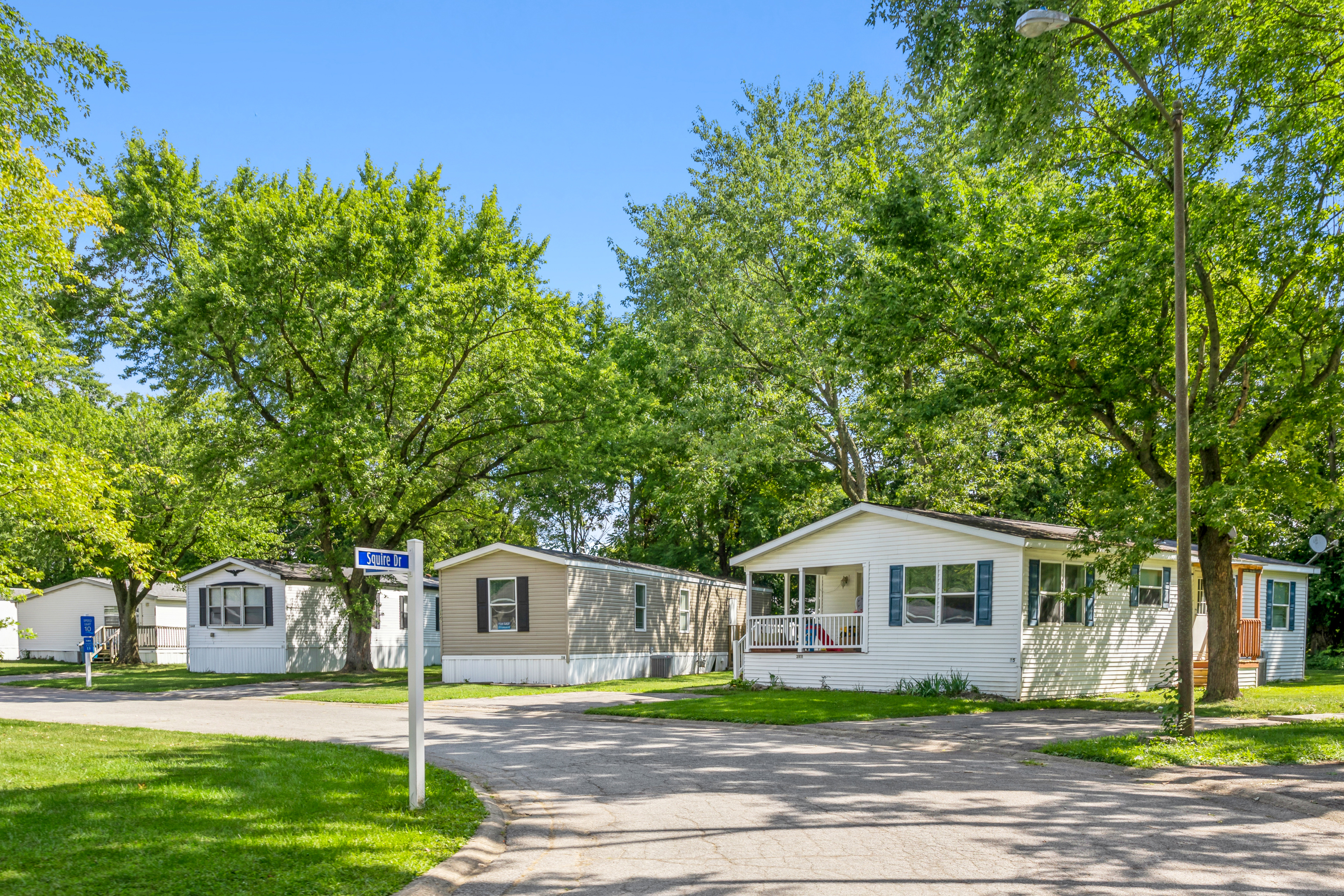Exploring the Best Manufactured Home Community in Indianapolis - 12_Skyway_IN-14--