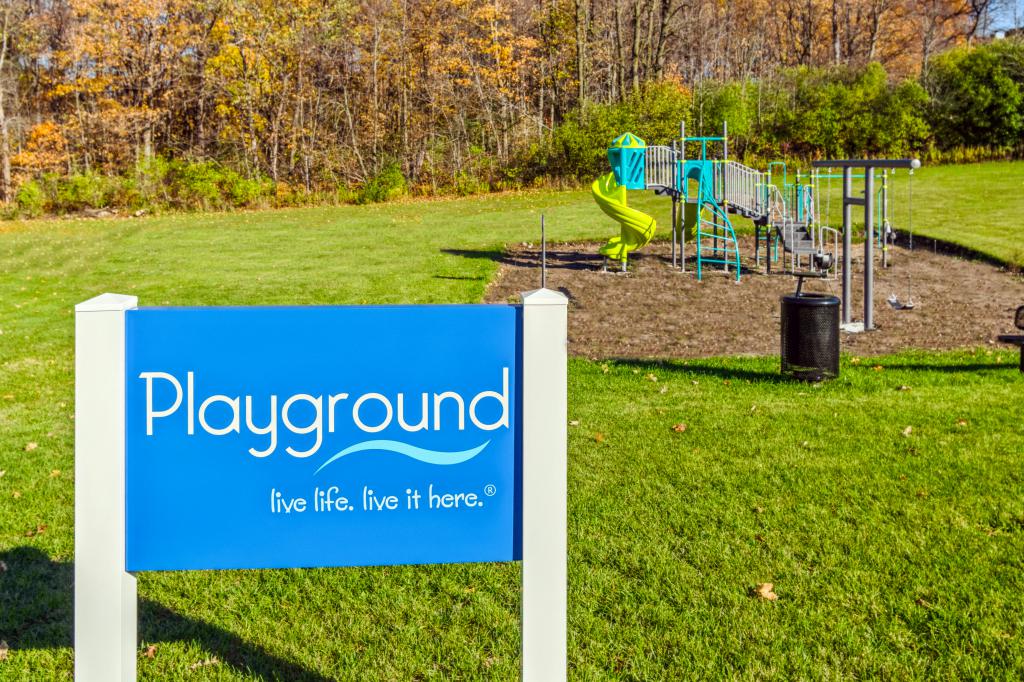 Find the Best Manufactured Home Community for You Near Johnson Creek - Coachmans%20Terrace%20community%20playground%20in%20Lake%20Geneva%20WI