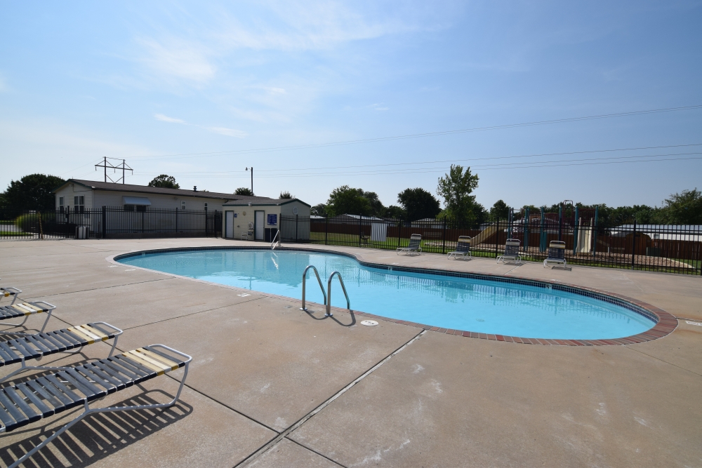 community pool at Easy Living in Lawrence KS