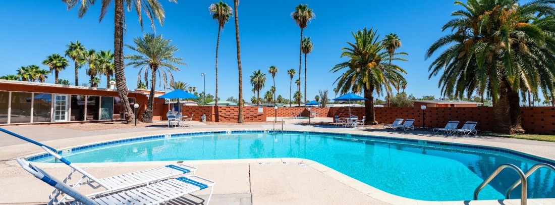 manufactured home community pool and pool house
