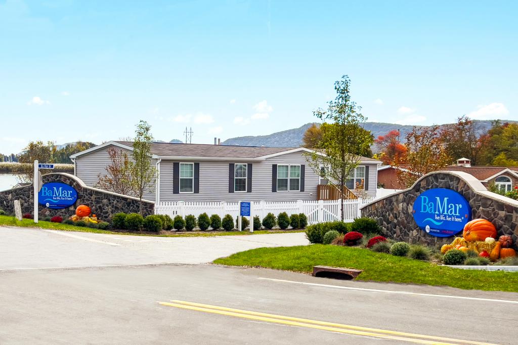 Find the Best Manufactured Home Communities | Stony Point, NY - Ba%20Mar%20manufactured%20home%20community%20entrance%20in%20Stony%20Point%20NY
