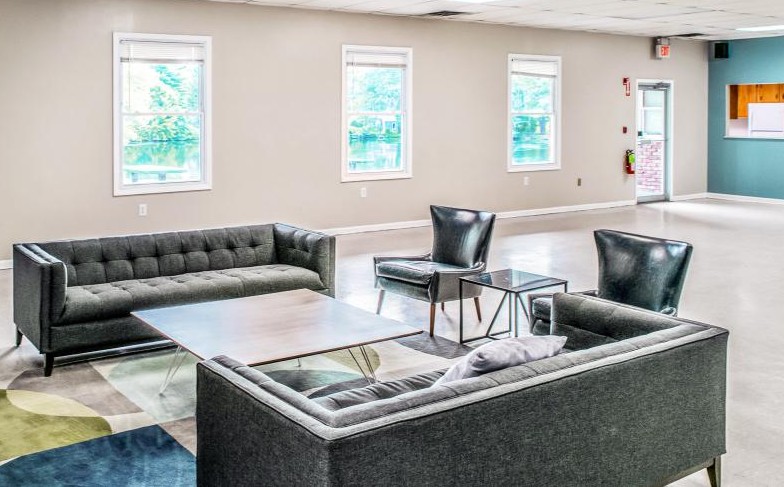 Find the Best Manufactured Home Communities | Stony Point, NY - New%20Twin%20Lakes%20Village%20-%20community%20center%20-%20Bloomingburg%20NY