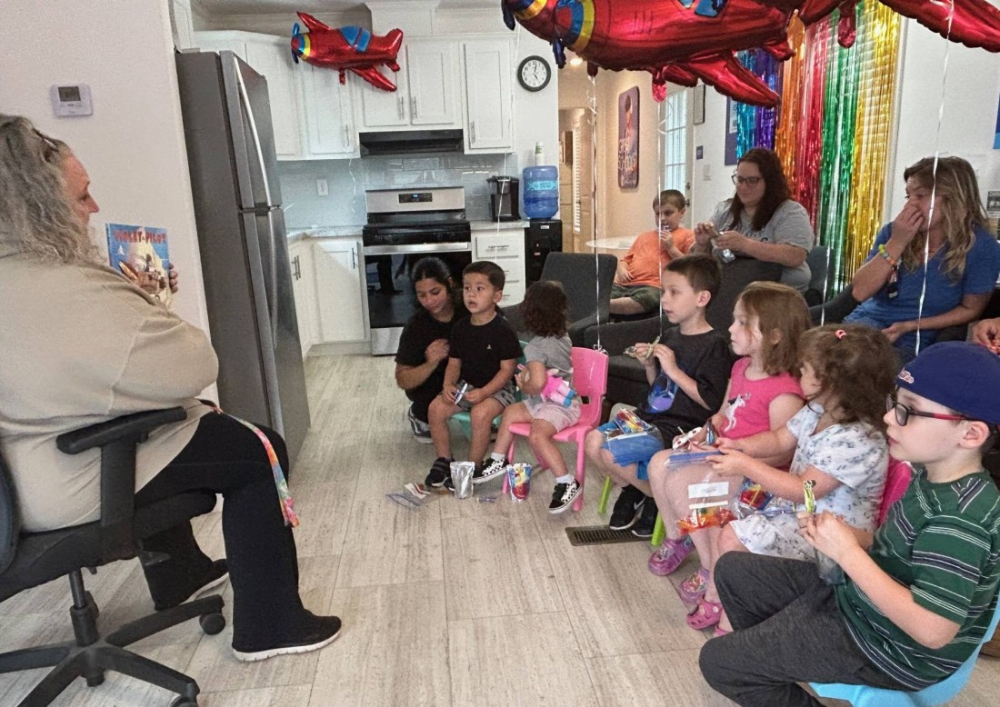 Kids participate in the Bayshore manufactured homes kids zone book club event